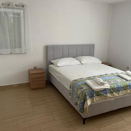 Apartman Vucemil โอเรบิก ภายนอก รูปภาพ